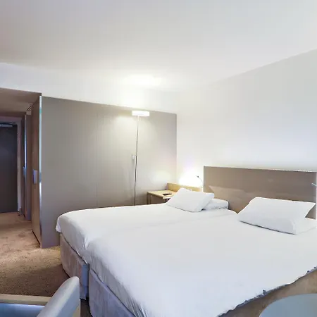 Mercure Vaugirard Porte De Versailles 4* Parigi