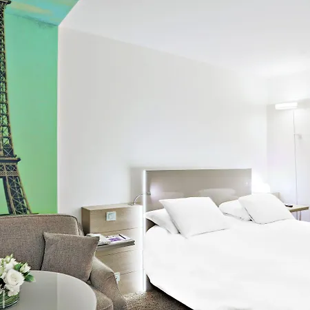Hotel Mercure Vaugirard Porte De Versailles 4*