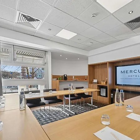 Hotel Mercure Vaugirard Porte De Versailles 4*