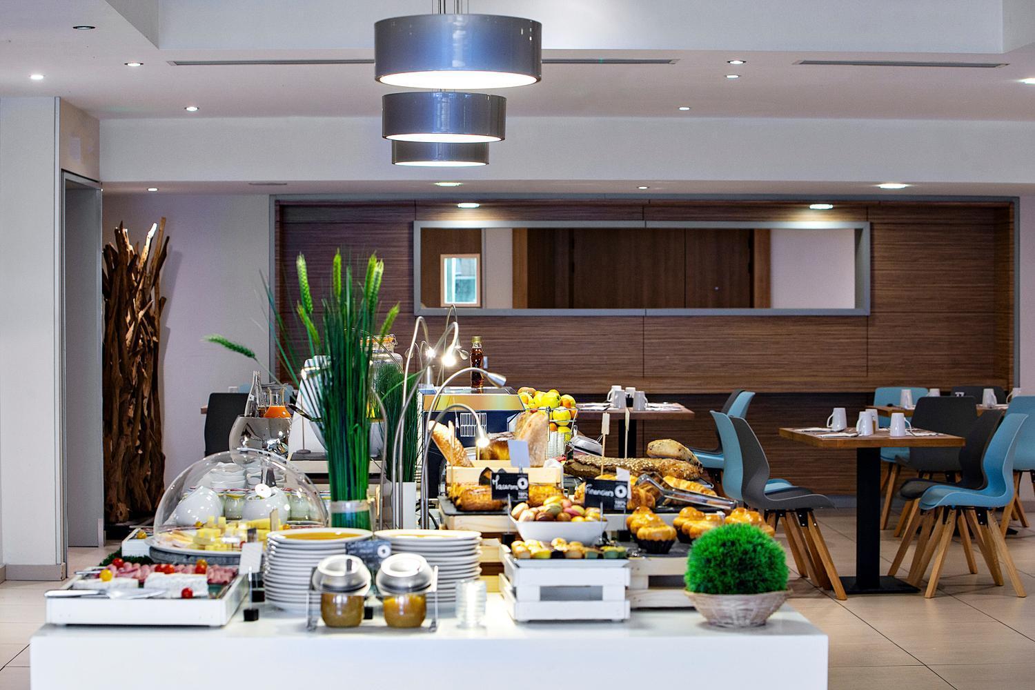 Mercure Vaugirard Porte De Versailles 4*