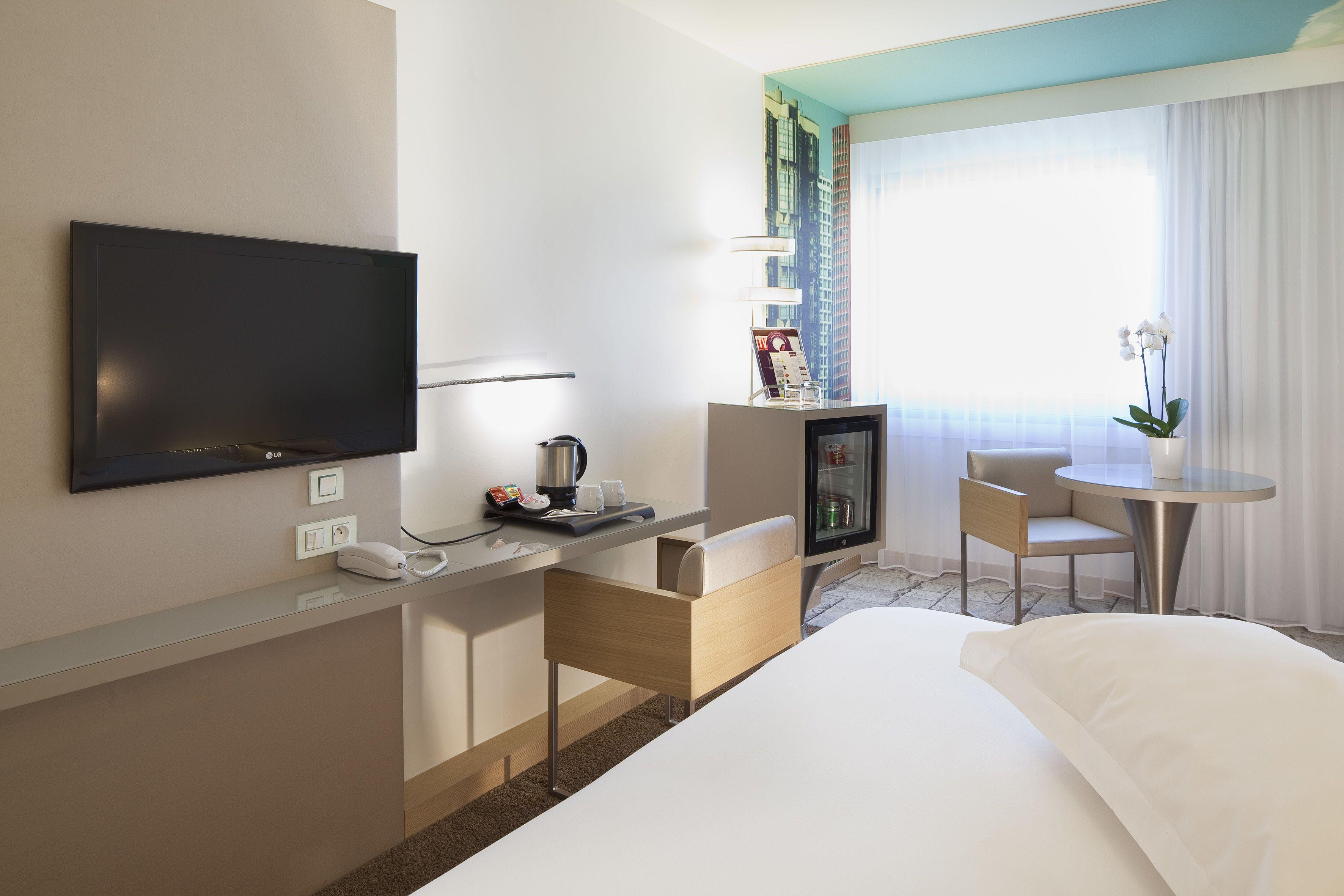 Mercure Vaugirard Porte De Versailles Hotel 4*