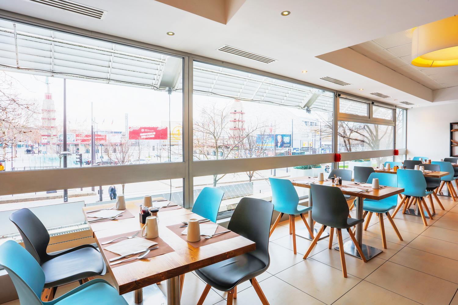 Hotel Mercure Vaugirard Porte De Versailles 4*