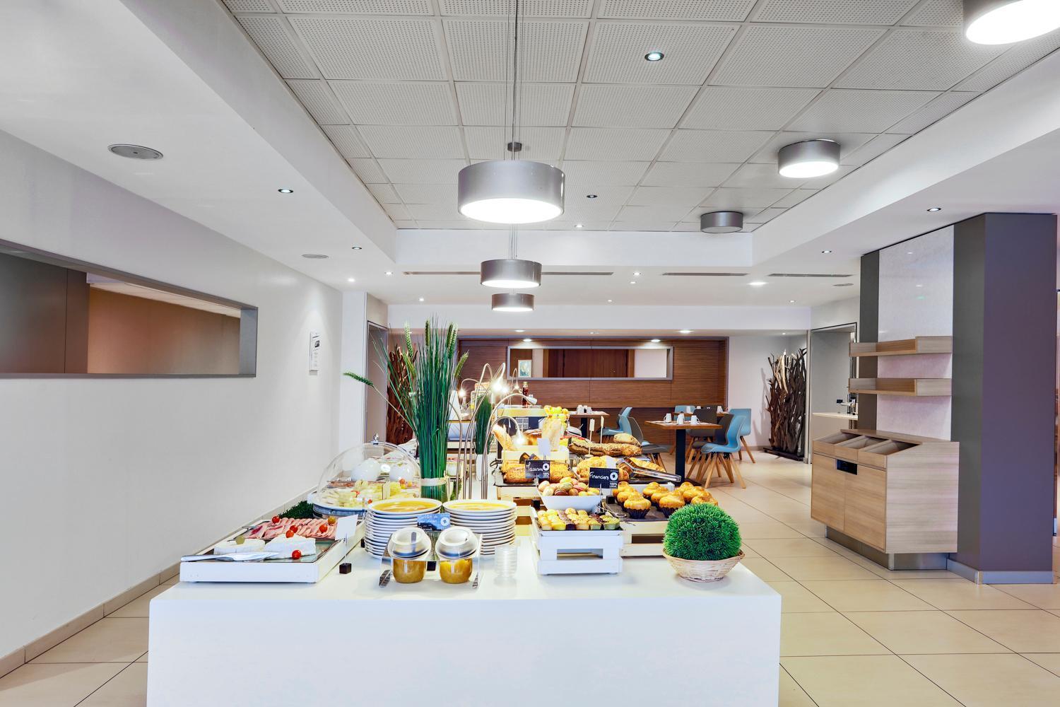 Mercure Vaugirard Porte De Versailles 4* Paris