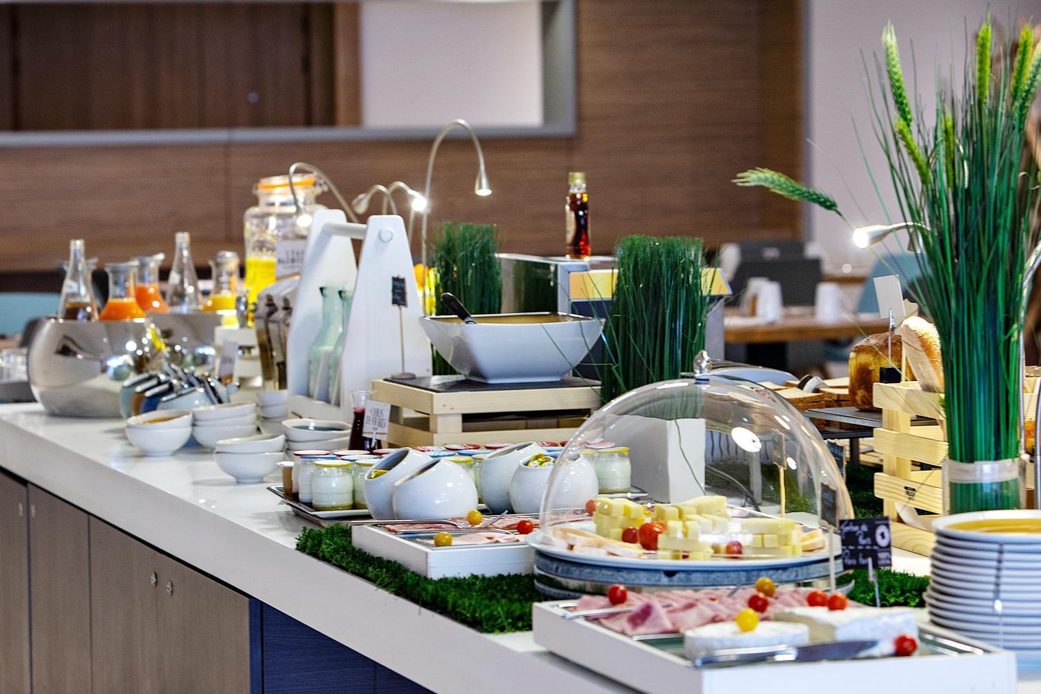 Mercure Vaugirard Porte De Versailles Hotel 4*