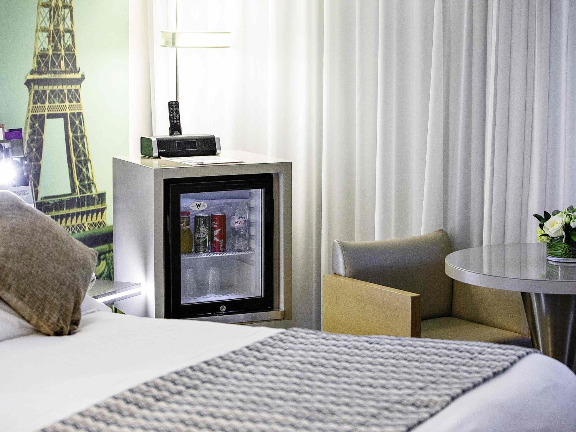 Mercure Vaugirard Porte De Versailles 4*