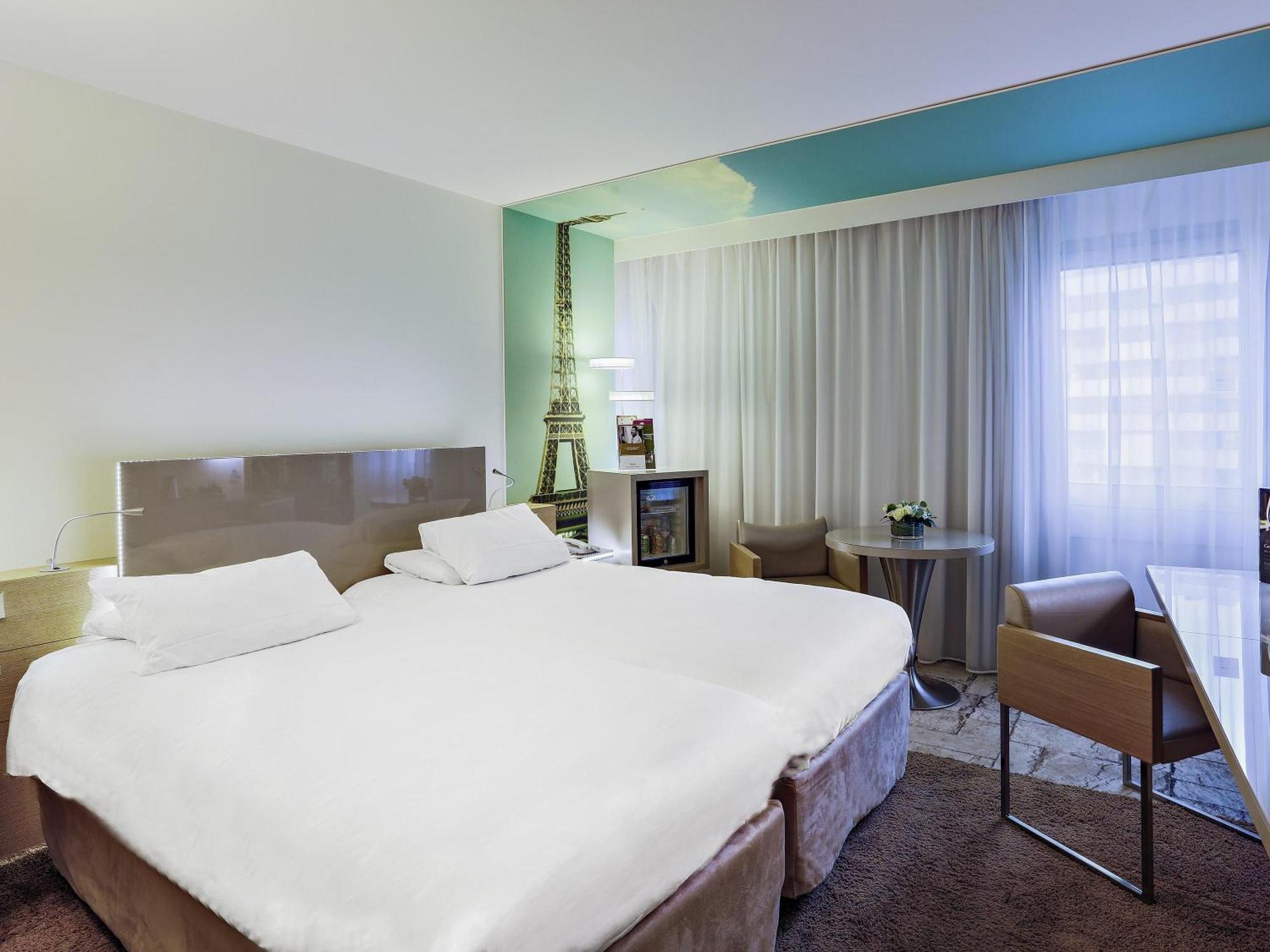 Mercure Vaugirard Porte De Versailles Hotel 4*