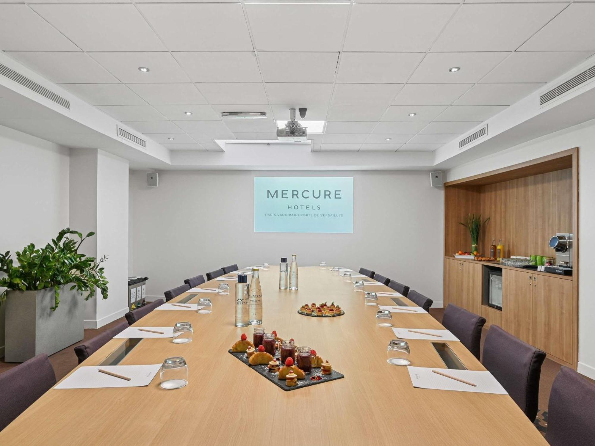 Hotel Mercure Vaugirard Porte De Versailles