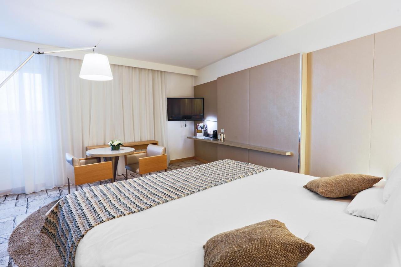 Mercure Vaugirard Porte De Versailles 4* Paris
